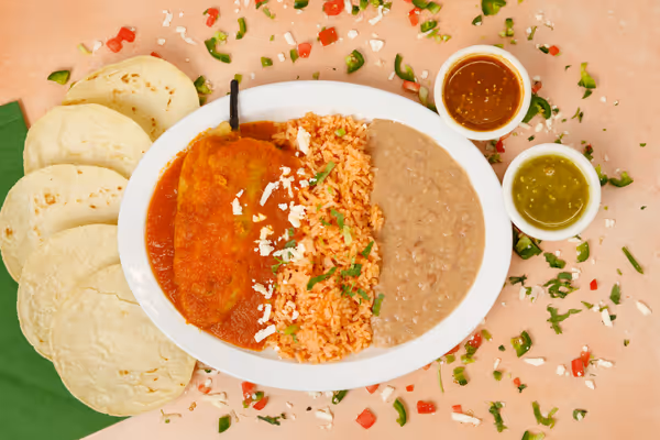 Entrees at Tommy's Tacos y Mas